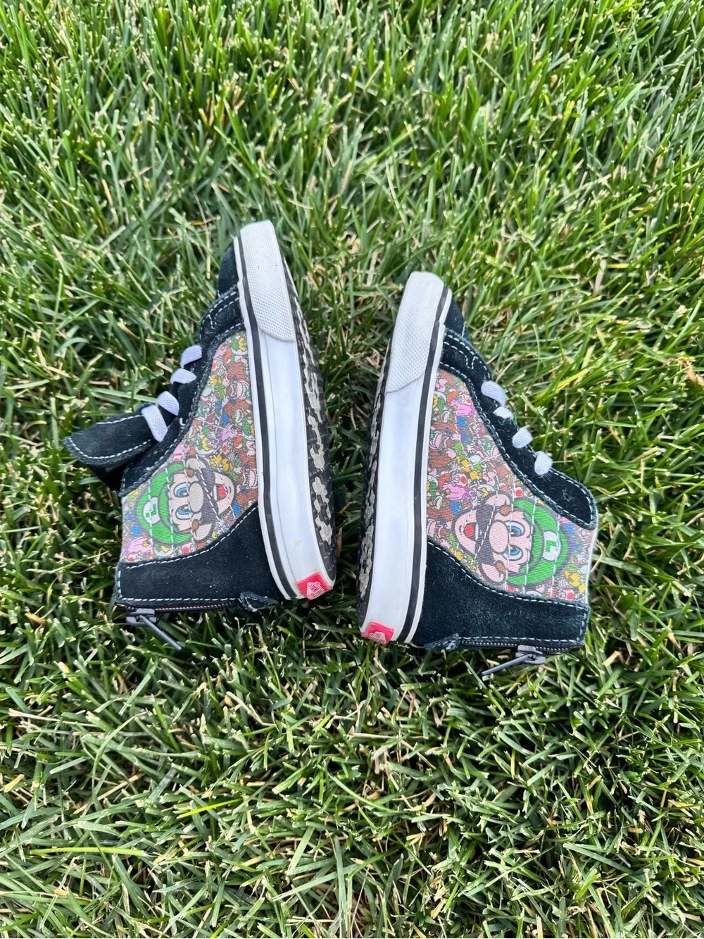 Vans x Nintendo Super Mario Sk8-Hi Zip Toddler Size 8